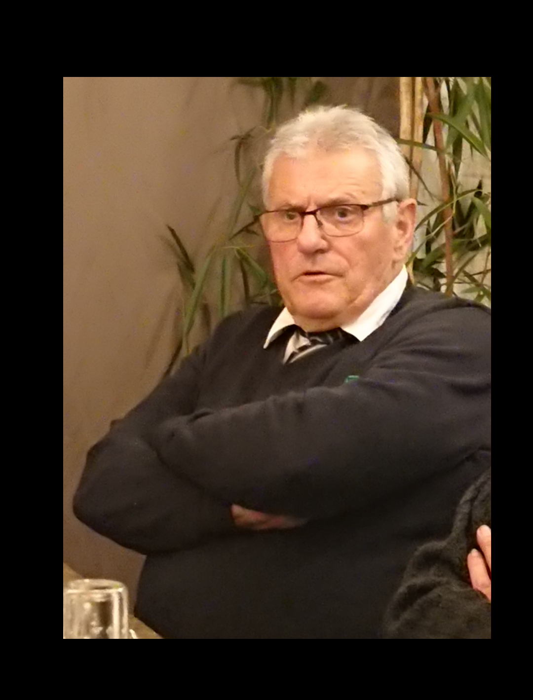 Attention Gérard l'homme sérieux